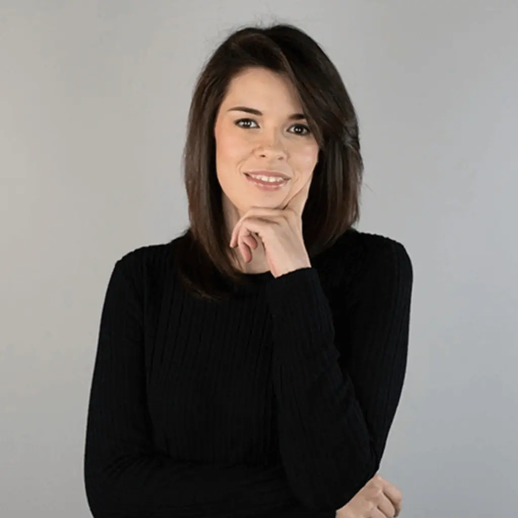 PATRICIA MUNOZ 1024x1024 1 - Empresa